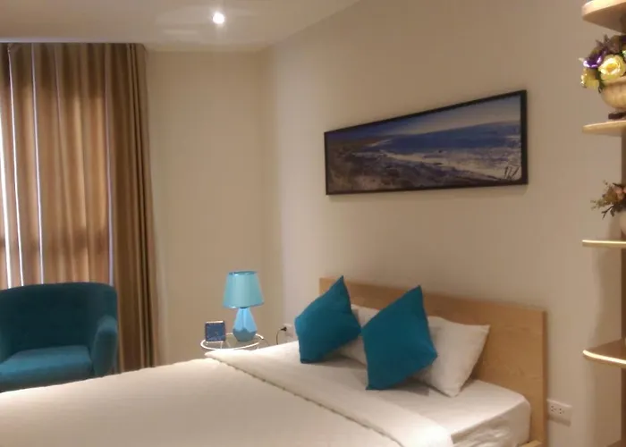 Blue House Bed & Breakfast Ha Long